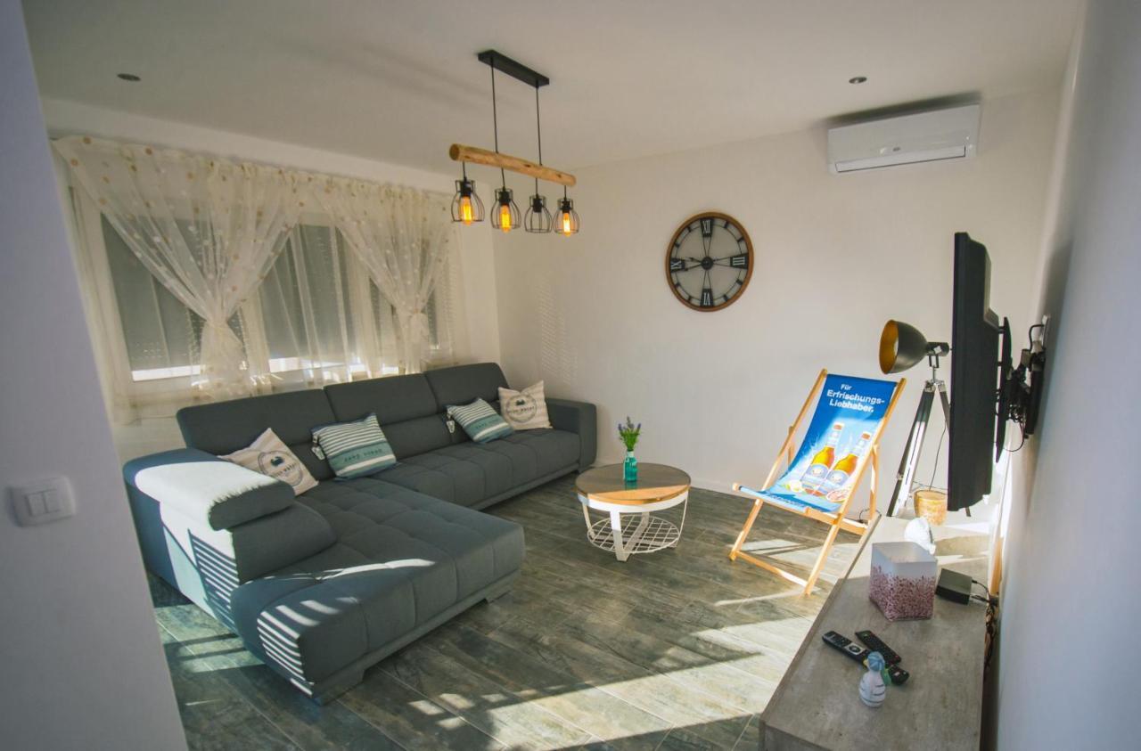 Deluxe 2 Bedroom Apartment With Sea View Baska Voda Exterior photo